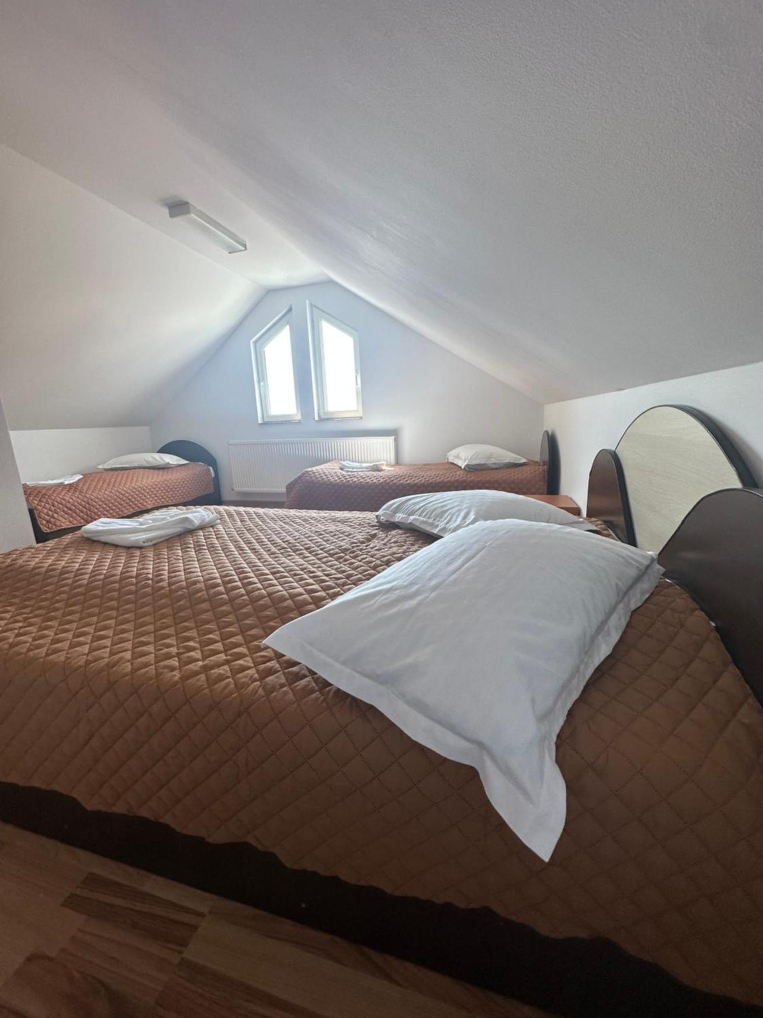 Casa Rustic Cazare Piteszti Zewnętrze zdjęcie